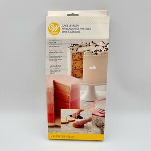 Wilton 12 in Cake Leveler for Small Cakes